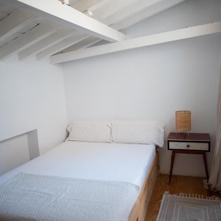 Cozy & Quiet Apartment In The Center Малага Екстериор снимка