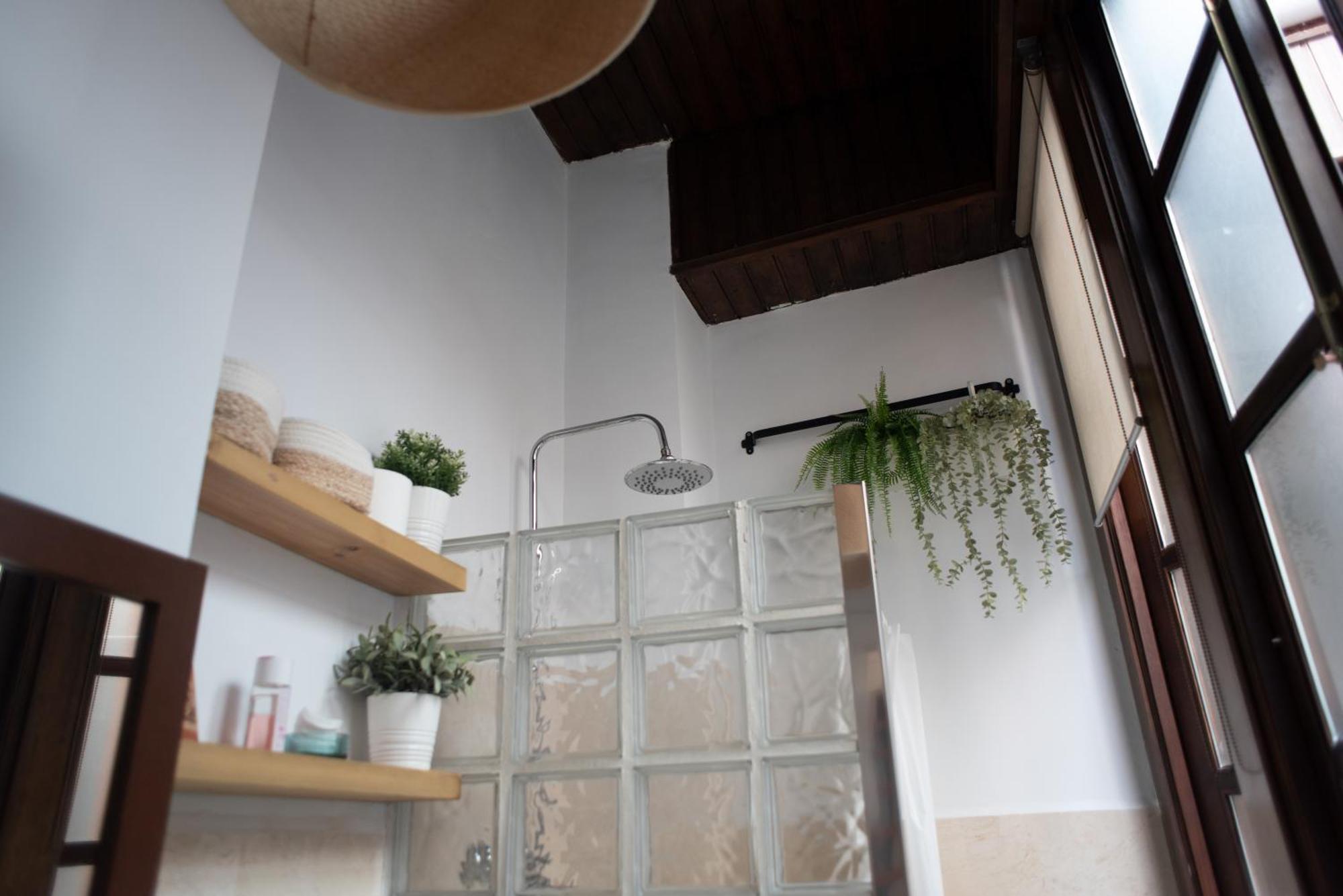 Cozy & Quiet Apartment In The Center Малага Екстериор снимка