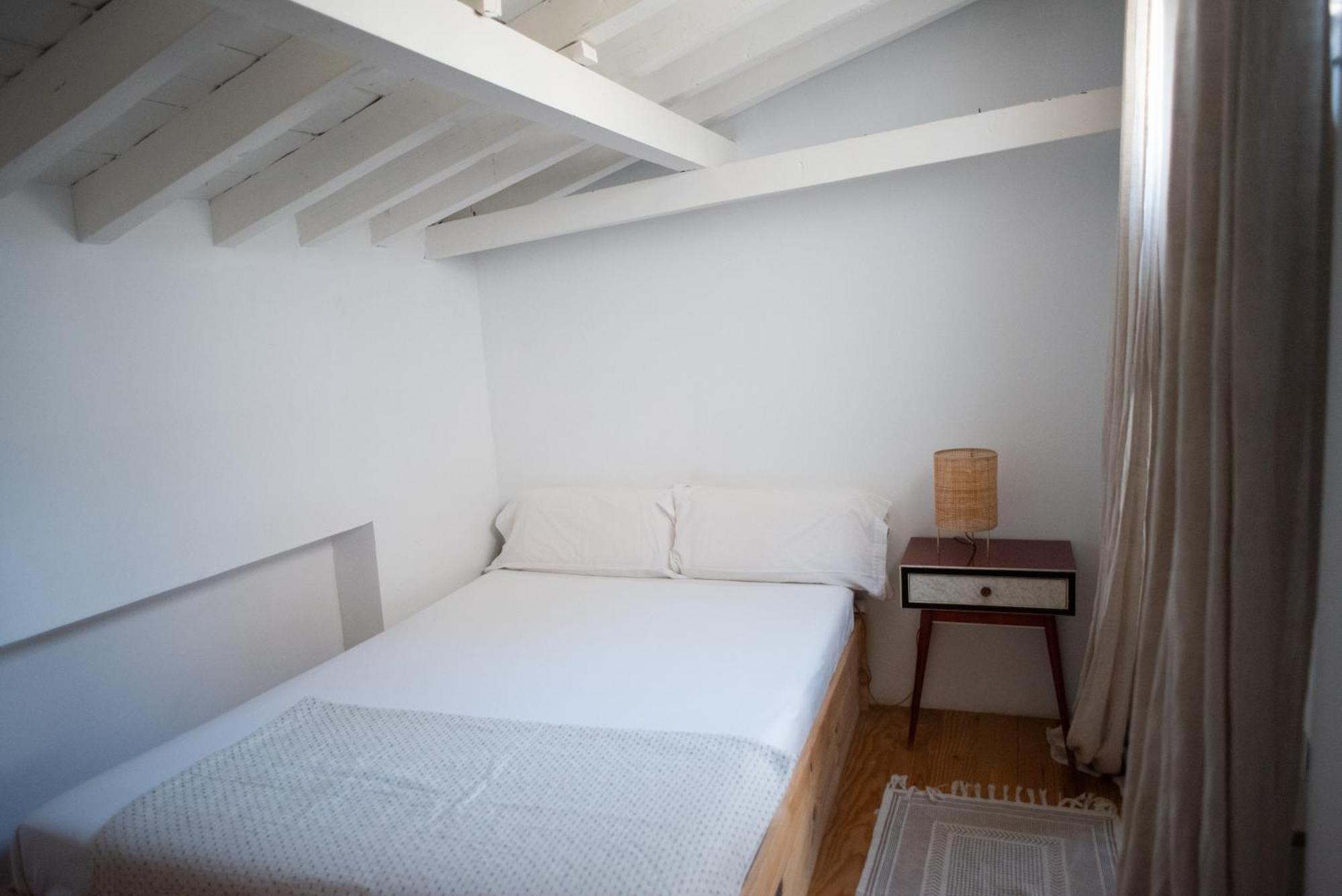 Cozy & Quiet Apartment In The Center Малага Екстериор снимка